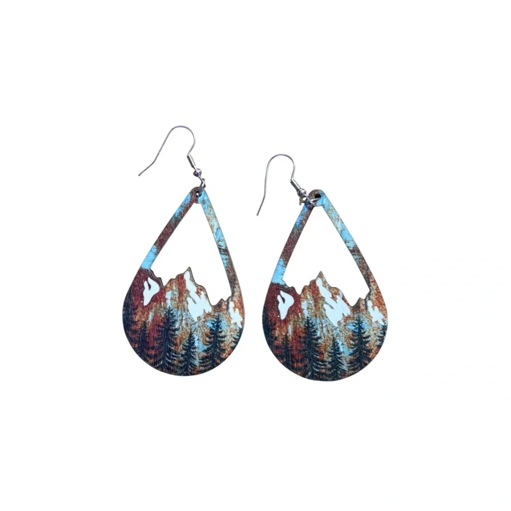 Western Jewelry Boho Cowgirl Nature-Inspired Mountain Scene Tear Drop Earrings